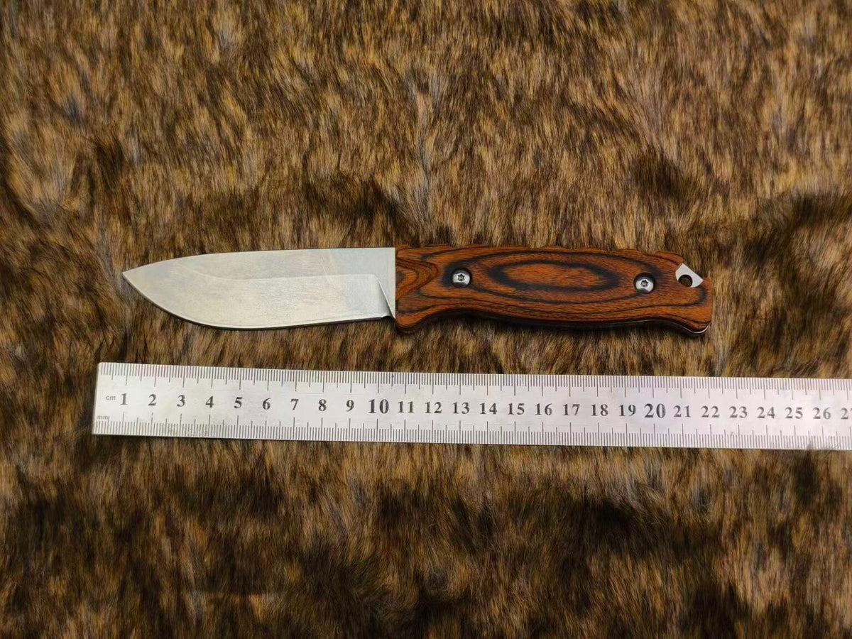 BM15002 Outdoor-Werkzeug mit rotem Holzgriff und N690-Stahlklinge