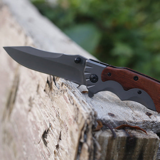 Multifunktionales Outdoor-Klappwerkzeug mit G10 Holzgriff