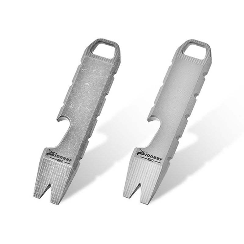 Mini-Flaschenöffner aus Titan, EDC-Tool, Schlüsselanhänger, Rucksack, leicht zu tragen
