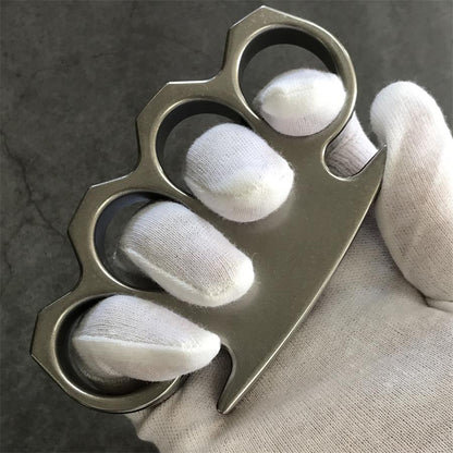 Das KING Stonewashed Outdoor-Werkzeug aus Stahl