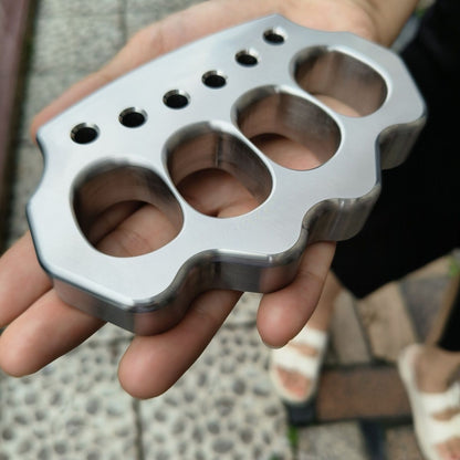 Utensile da esterno ispessito in acciaio a quattro fori