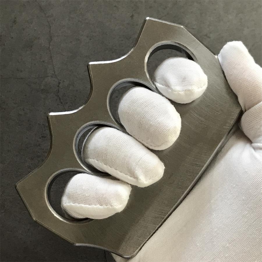 Simple‑Cut Four‑Finger Hobby Collectible EDC Ornament