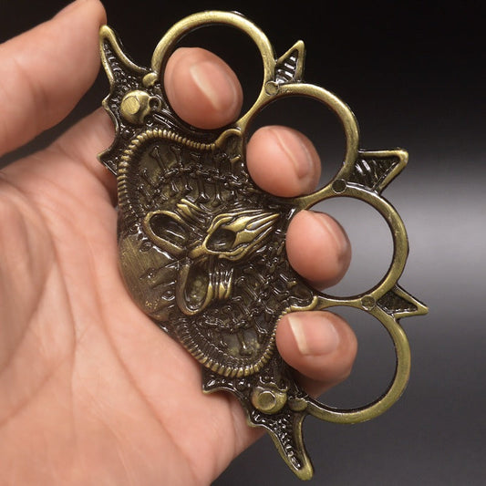 Vintage Bearded‑Skull Zinc Alloy EDC Hobby Collectible Ornament