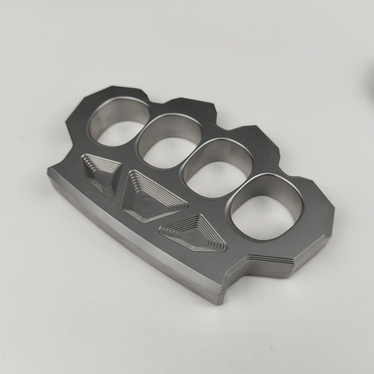 Artistic CNC‑Machined Four‑Finger Hobby Collectible EDC Ornament