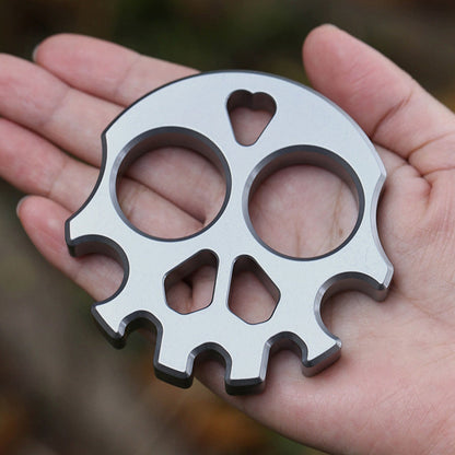 Strumento EDC multifunzionale a teschio con placcatura in titanio argento superficiale