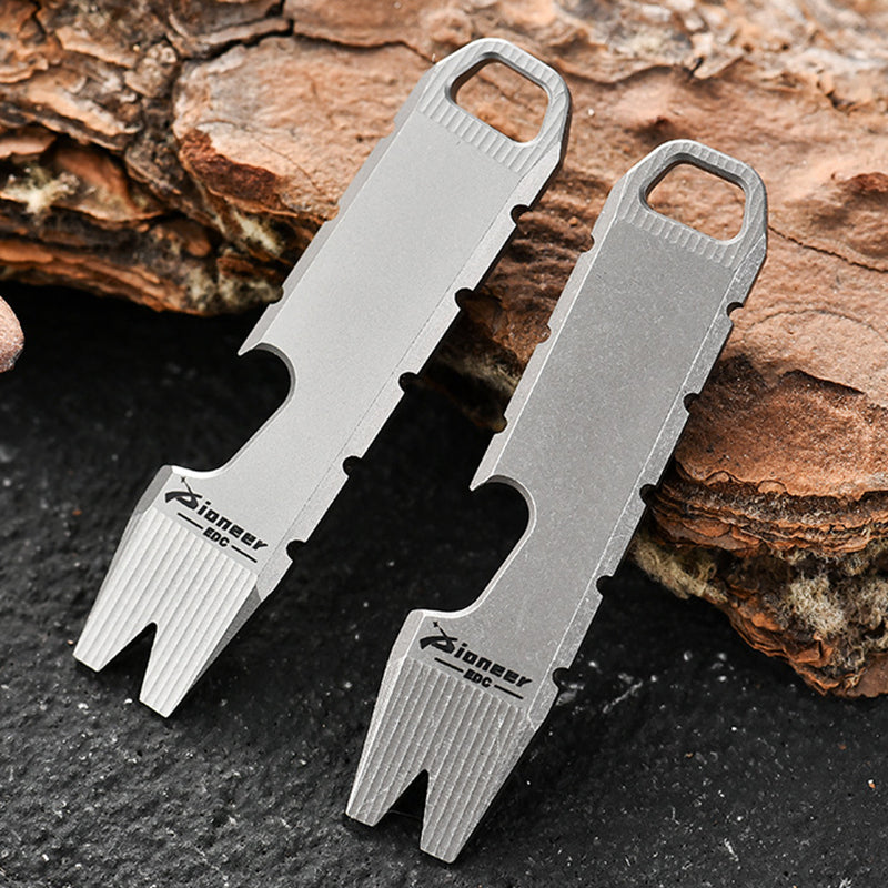 Mini-Flaschenöffner aus Titan, EDC-Tool, Schlüsselanhänger, Rucksack, leicht zu tragen