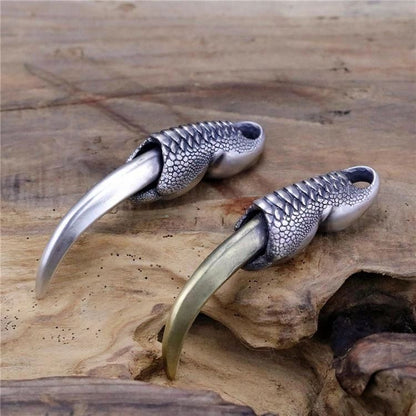 Retro‑Claw Carved Metal Pendant Necklace Decoration
