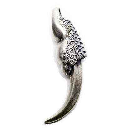Retro‑Claw Carved Metal Pendant Necklace Decoration