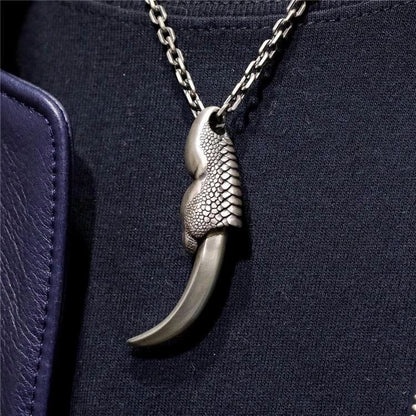 Retro‑Claw Carved Metal Pendant Necklace Decoration