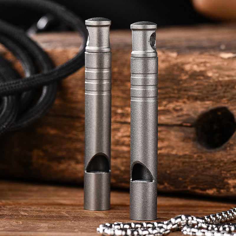 Dezibel Titanpfeife Outdoor EDC Rucksack-Anhänger-Werkzeug