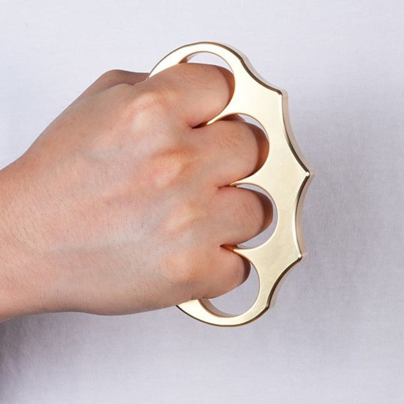Utensile da esterno in metallo rinforzato per impieghi gravosi