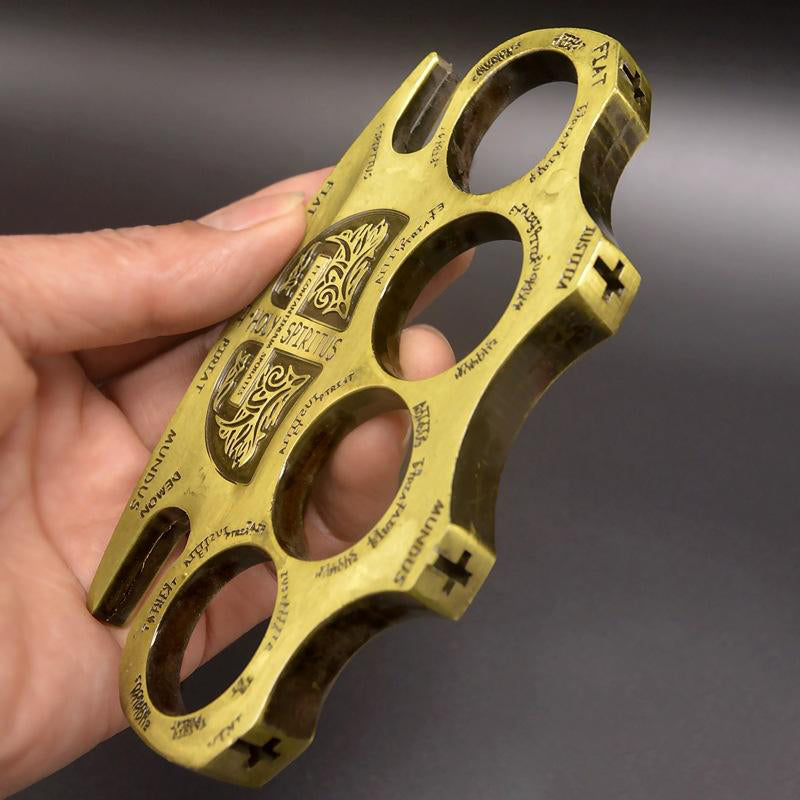 Vintage Engraved Zinc‑Alloy Hobby Collectible Metal Ornament