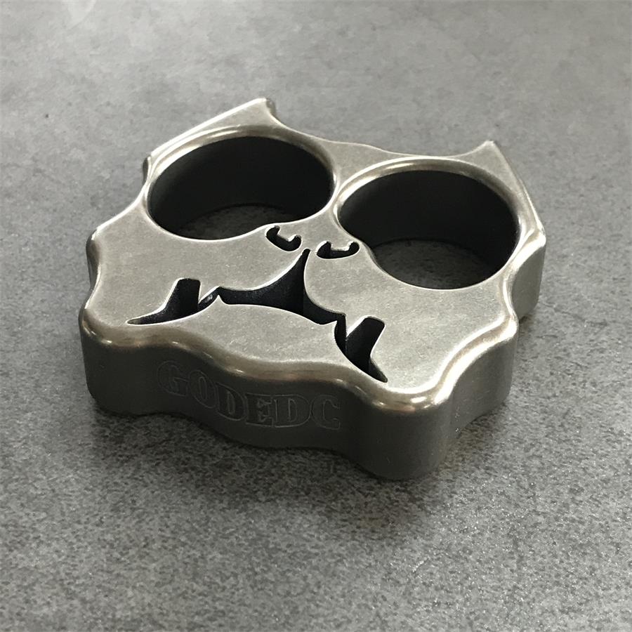 GODEDC Titan TC21 Hundekopf-Zwei-Loch-Outdoor-Werkzeug