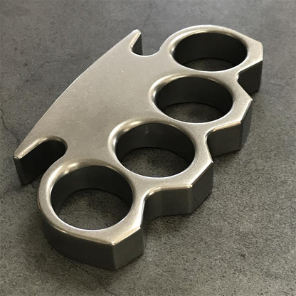 Das KING Stonewashed Outdoor-Werkzeug aus Stahl