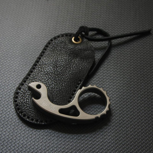 Titanlegierung Schnecke Multifunktions-Flaschenöffner Schlüsselanhänger Rucksack EDC Werkzeug