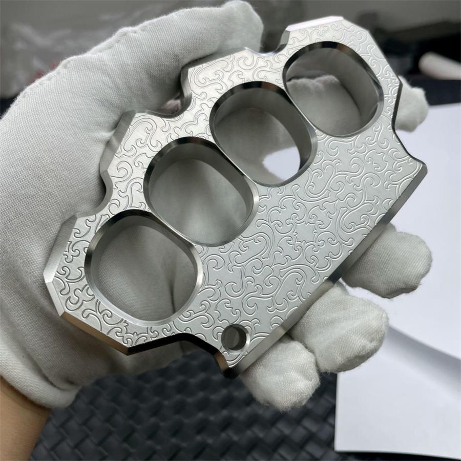 Beautiful Carved Pattern 304 Steel Thickened Outdoor Tool