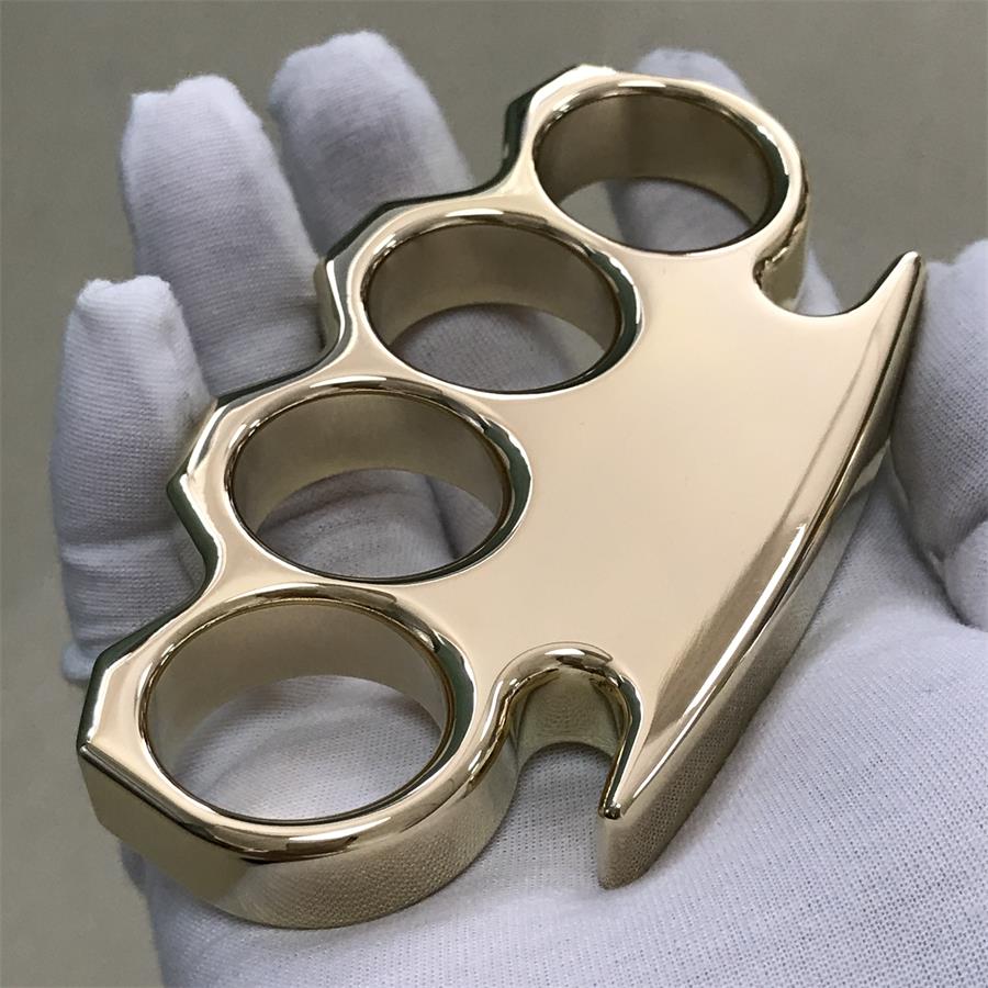 Utensile da esterno con foro grande in ottone classico lucidato a specchio