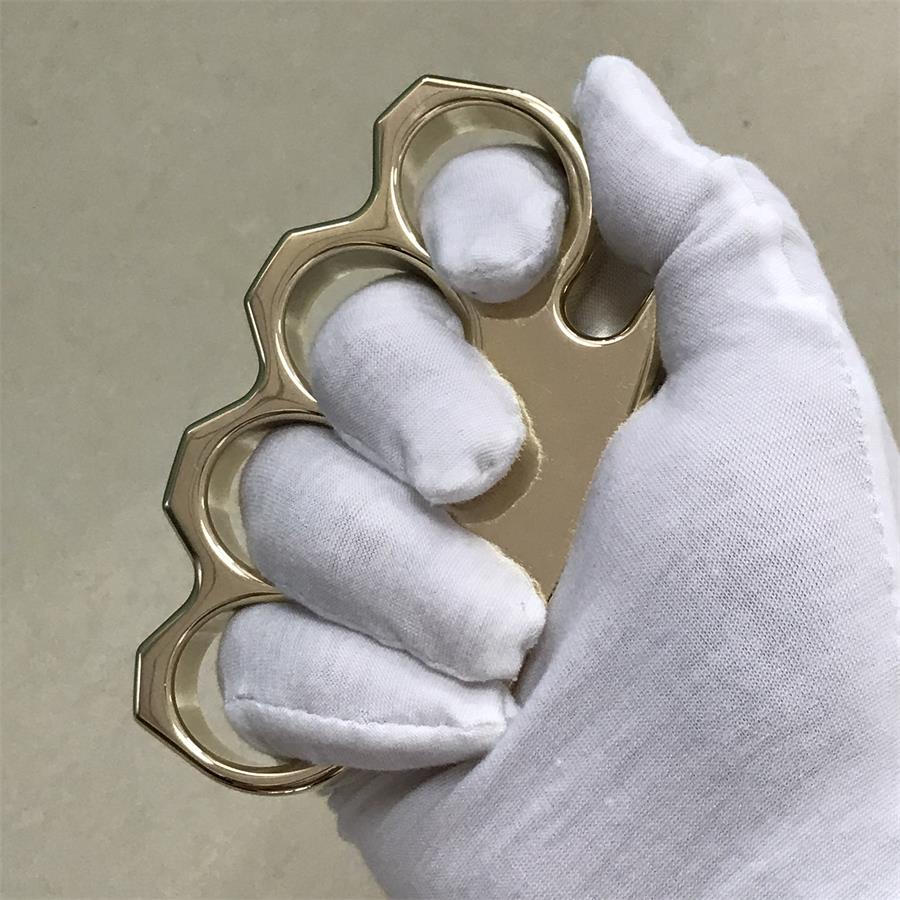 Utensile da esterno con foro grande in ottone classico lucidato a specchio