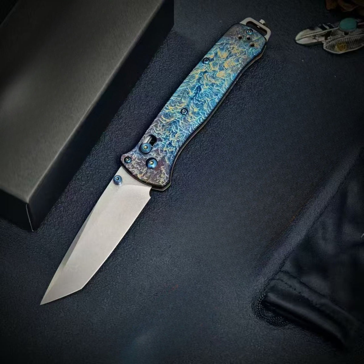 BM537BK TC4‑Titanium‑Alloy Lightning‑Pattern Outdoor Folding EDC Tool