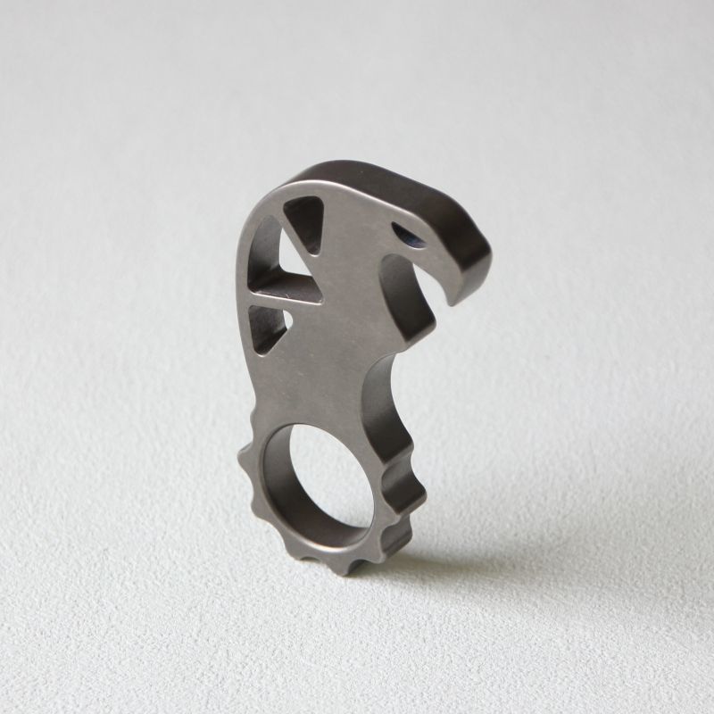 Titanium Monster Flaschenöffner Multifunktions Schlüsselanhänger EDC Rucksack Werkzeug
