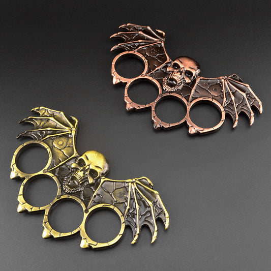 Großer Fledermaus-Schläger Mehrere Farben Vier Finger Outdoor EDC-Tools