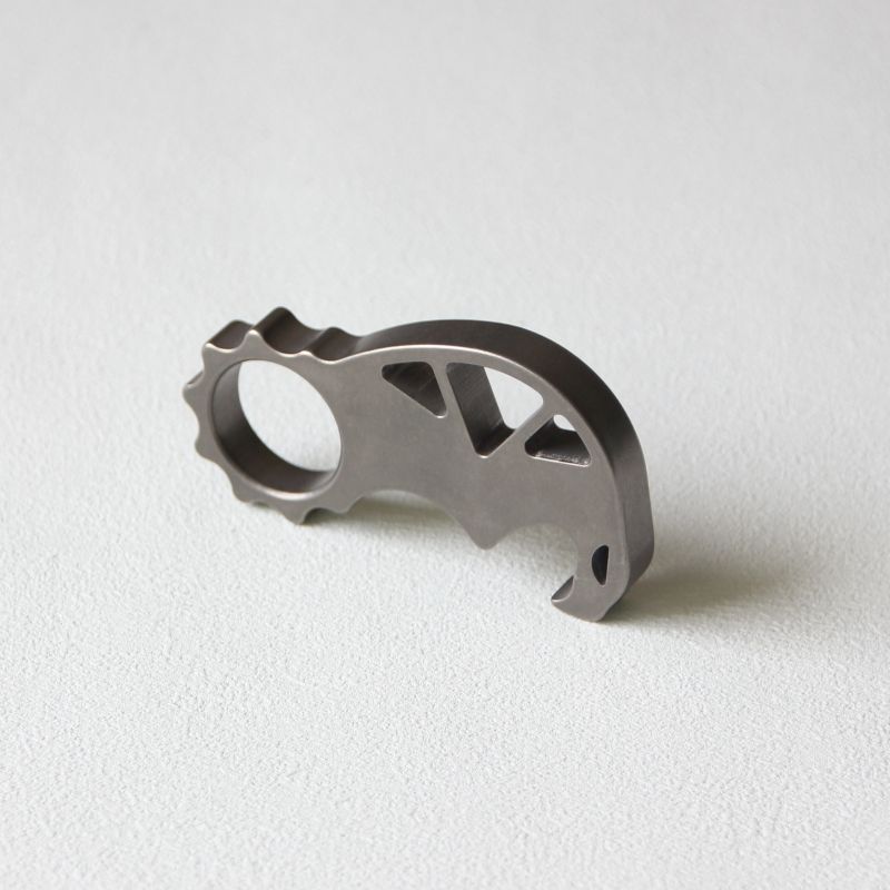 Titanium Monster Flaschenöffner Multifunktions Schlüsselanhänger EDC Rucksack Werkzeug