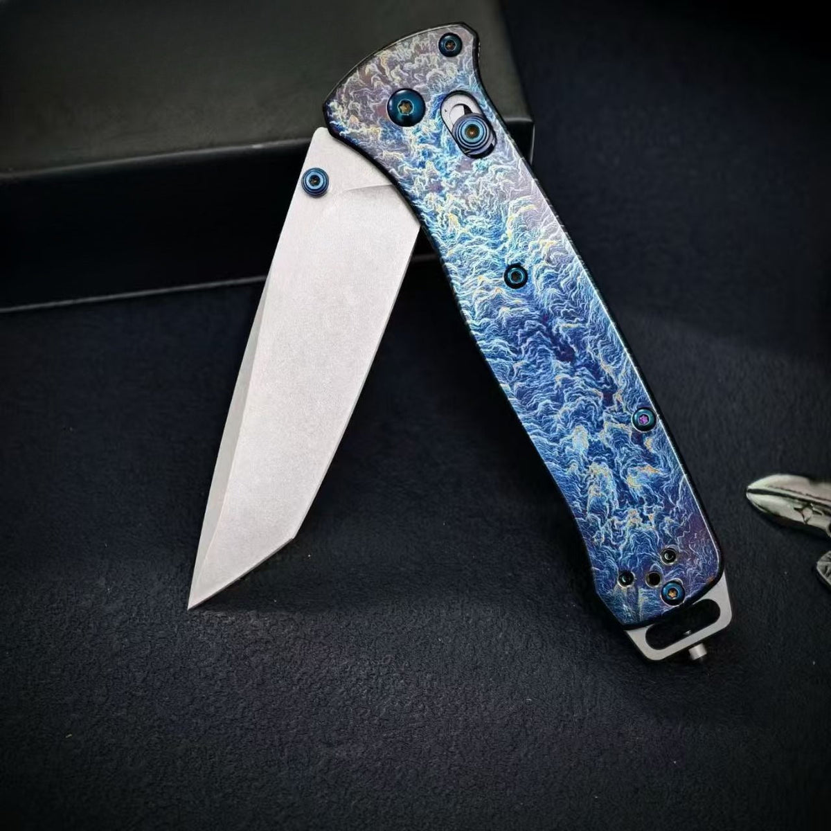 BM537BK TC4‑Titanium‑Alloy Lightning‑Pattern Outdoor Folding EDC Tool