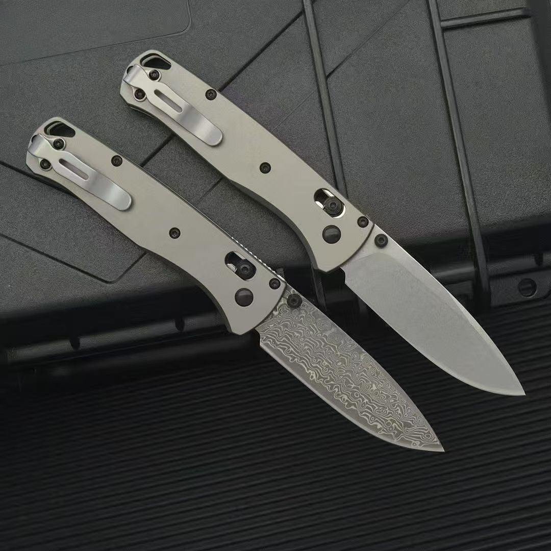 BM535 Flaches Titan-Griff Damast Outdoor-Klappwerkzeug